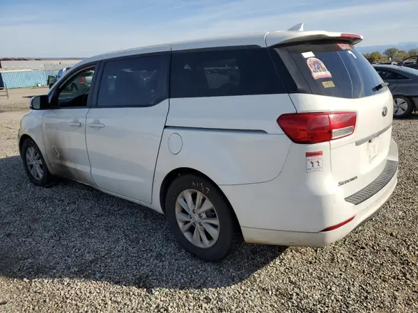 KNDMB5C14H6231974 2017 KIA SEDONA - Image 2