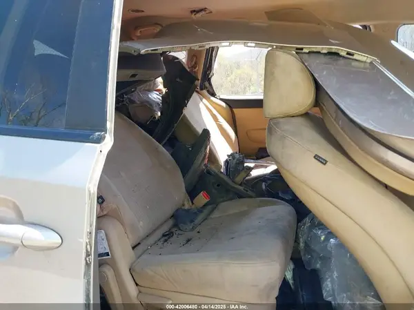 KNDMB5C14H6233059 2017 KIA SEDONA - Image 8