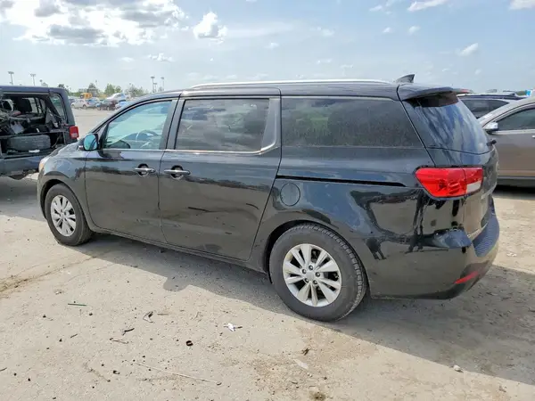 KNDMB5C14H6233594 2017 KIA SEDONA - Image 2