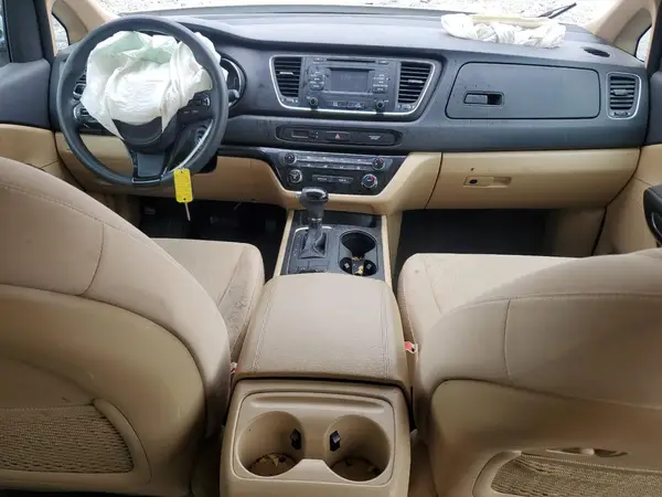 KNDMB5C14H6234504 2017 KIA SEDONA - Image 8