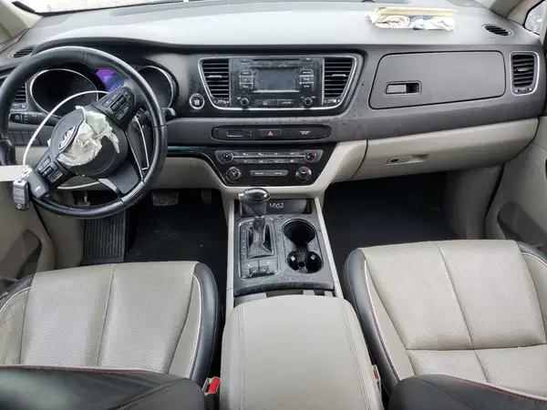 KNDMB5C14H6238441 2017 KIA SEDONA - Image 8