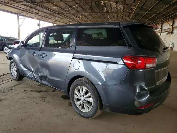 KNDMB5C14H6241145 2017 KIA SEDONA - Image 2