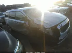 KNDMB5C14H6243056 2017 KIA SEDONA
