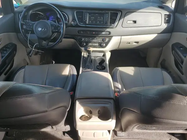 KNDMB5C14H6247334 2017 KIA SEDONA - Image 8