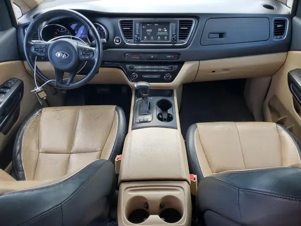 KNDMB5C14H6250234 2017 KIA SEDONA - Image 8
