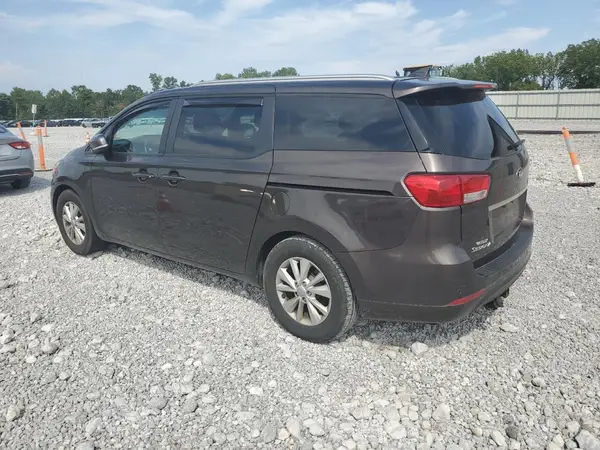 KNDMB5C14H6266594 2017 KIA SEDONA - Image 2