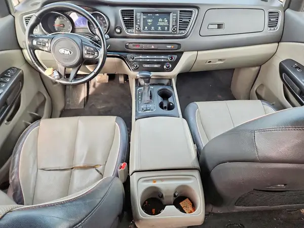 KNDMB5C14H6267762 2017 KIA SEDONA - Image 8