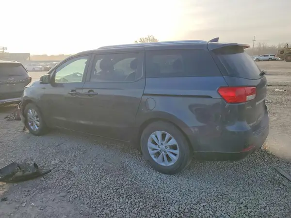 KNDMB5C14H6284352 2017 KIA SEDONA - Image 2
