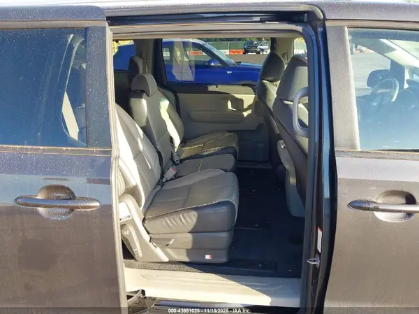 KNDMB5C14H6290913 2017 KIA SEDONA - Image 8