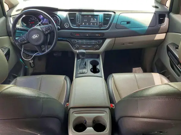 KNDMB5C14H6313445 2017 KIA SEDONA - Image 8