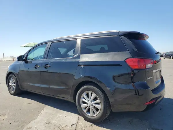 KNDMB5C14H6313641 2017 KIA SEDONA - Image 2