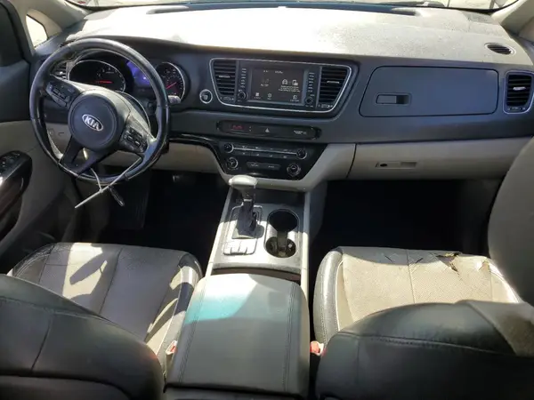 KNDMB5C14H6313641 2017 KIA SEDONA - Image 8