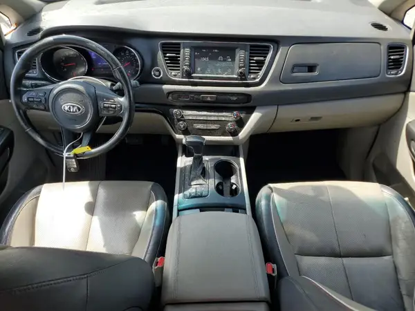 KNDMB5C14H6315440 2017 KIA SEDONA - Image 8