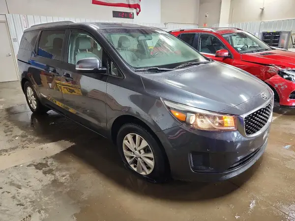 KNDMB5C14H6316247 2017 KIA SEDONA - Image 8