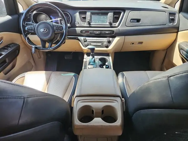 KNDMB5C14H6321030 2017 KIA SEDONA - Image 8