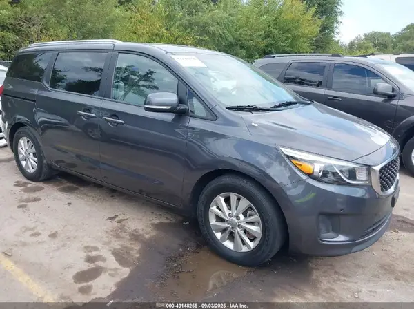 KNDMB5C14H6328429 2017 KIA SEDONA - Image 1