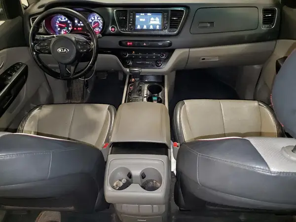 KNDMB5C14H6337180 2017 KIA SEDONA - Image 8