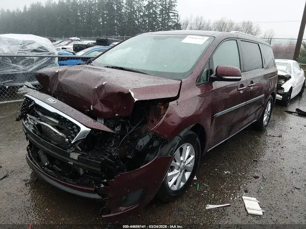 KNDMB5C14H6340032 2017 KIA SEDONA - Image 2