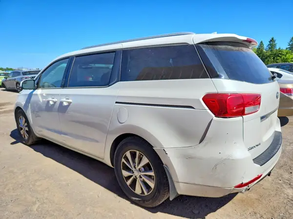 KNDMB5C14H6341374 2017 KIA SEDONA - Image 2