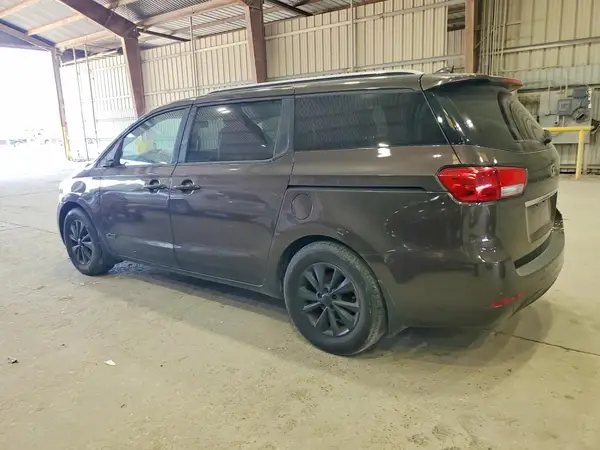 KNDMB5C14J6350906 2018 KIA SEDONA - Image 2