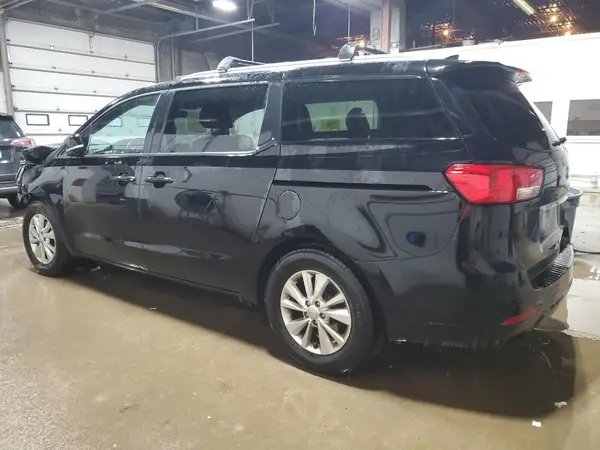 KNDMB5C14J6372551 2018 KIA SEDONA - Image 2