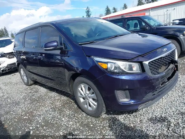 KNDMB5C14J6388894 2018 KIA SEDONA - Image 1