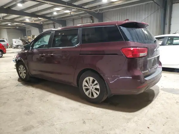KNDMB5C14J6395781 2018 KIA SEDONA - Image 2
