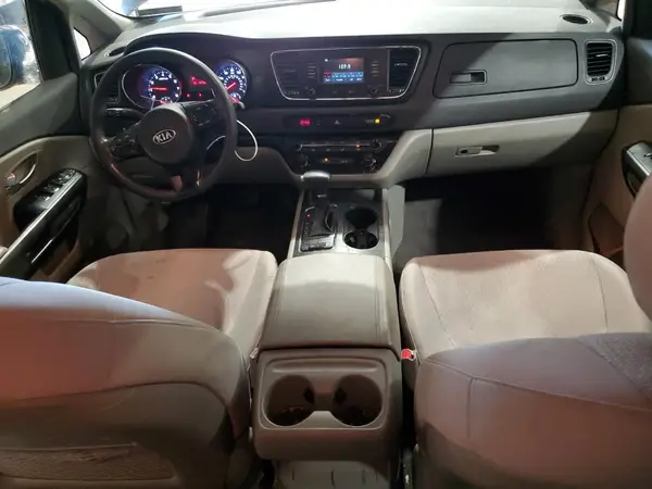 KNDMB5C14J6395781 2018 KIA SEDONA - Image 8