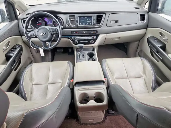 KNDMB5C14J6407704 2018 KIA SEDONA - Image 8
