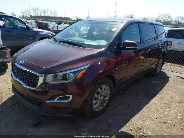 KNDMB5C14K6533501 2019 KIA SEDONA - Image 2
