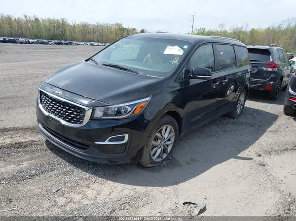 KNDMB5C14K6538181 2019 KIA SEDONA - Image 2