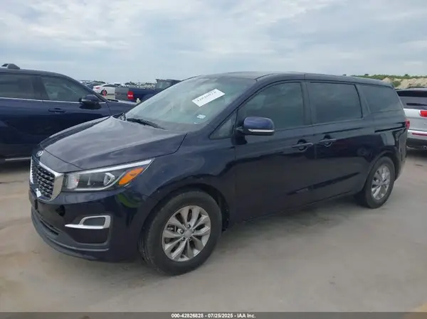 KNDMB5C14K6540576 2019 KIA SEDONA - Image 2