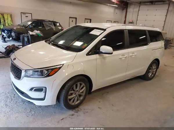 KNDMB5C14K6543008 2019 KIA SEDONA - Image 2