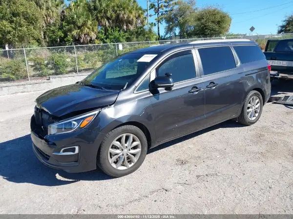 KNDMB5C14L6581016 2020 KIA SEDONA - Image 2