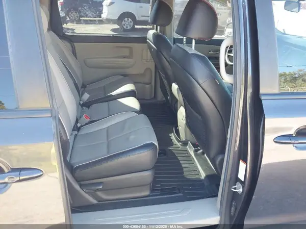 KNDMB5C14L6581016 2020 KIA SEDONA - Image 8