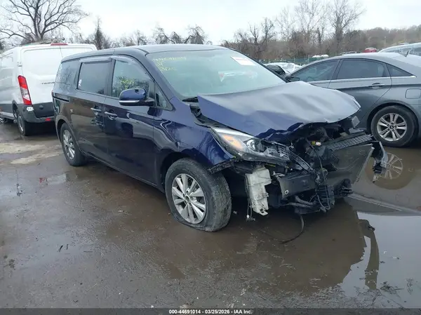 KNDMB5C14L6597796 2020 KIA SEDONA - Image 1