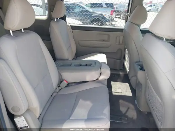 KNDMB5C14M6673874 2021 KIA SEDONA - Image 8