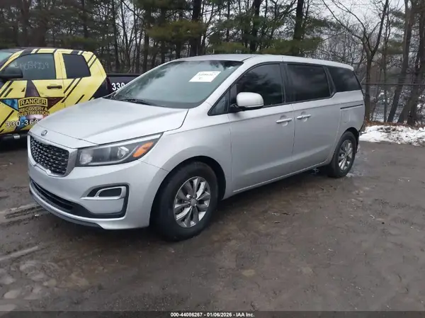 KNDMB5C14M6675544 2021 KIA SEDONA - Image 2
