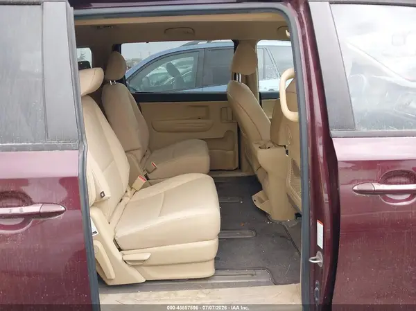 KNDMB5C15G6085843 2016 KIA SEDONA - Image 8