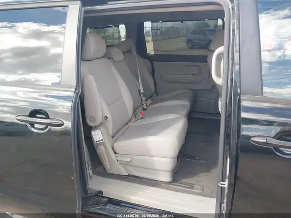 KNDMB5C15G6085955 2016 KIA SEDONA - Image 8