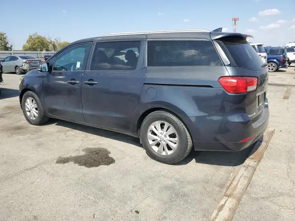 KNDMB5C15G6086605 2016 KIA SEDONA - Image 2