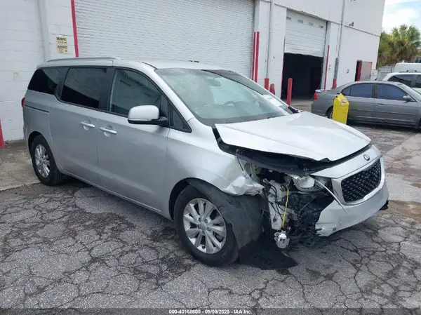KNDMB5C15G6095269 2016 KIA SEDONA - Image 1