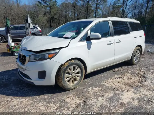 KNDMB5C15G6095661 2016 KIA SEDONA - Image 2