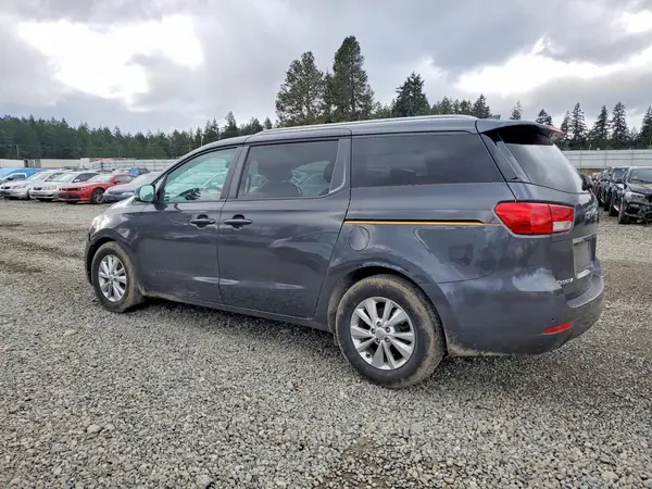 KNDMB5C15G6119814 2016 KIA SEDONA - Image 2