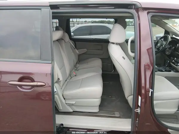 KNDMB5C15G6142252 2016 KIA SEDONA - Image 8