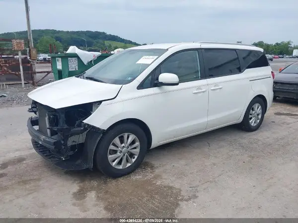 KNDMB5C15G6142865 2016 KIA SEDONA - Image 2