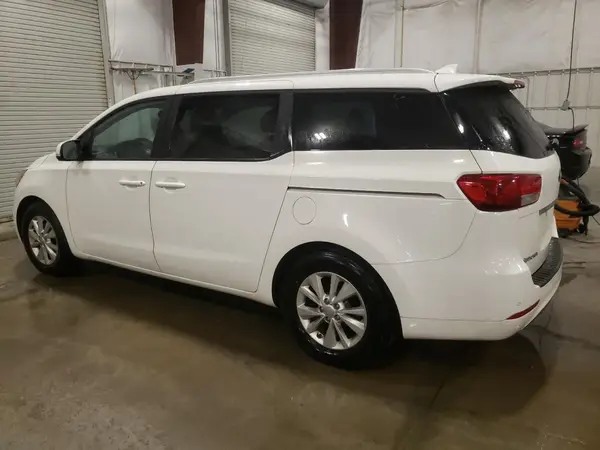 KNDMB5C15G6164218 2016 KIA SEDONA - Image 2