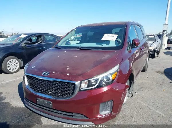 KNDMB5C15G6177065 2016 KIA SEDONA - Image 2