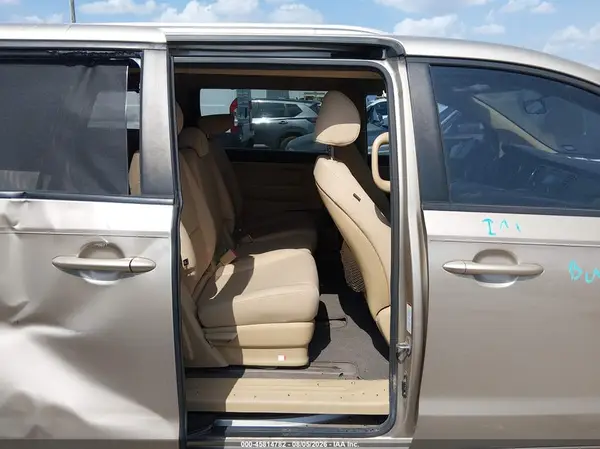 KNDMB5C15G6185862 2016 KIA SEDONA - Image 8