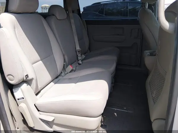 KNDMB5C15G6188096 2016 KIA SEDONA - Image 8